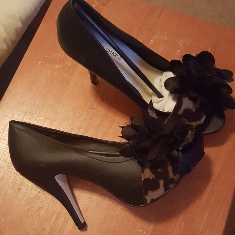 Shoes - Picture 2 of 2